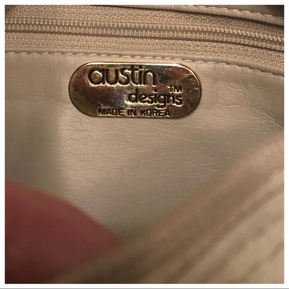 QUILTED LEATHER CROSSBODY - Picture 7 of 7